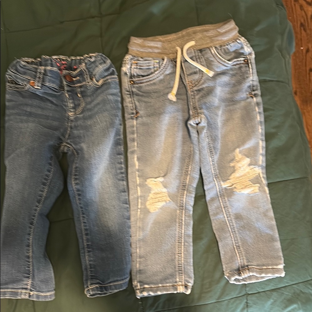 Cat & Jack and Children’s Place Blue Jeans (2T)